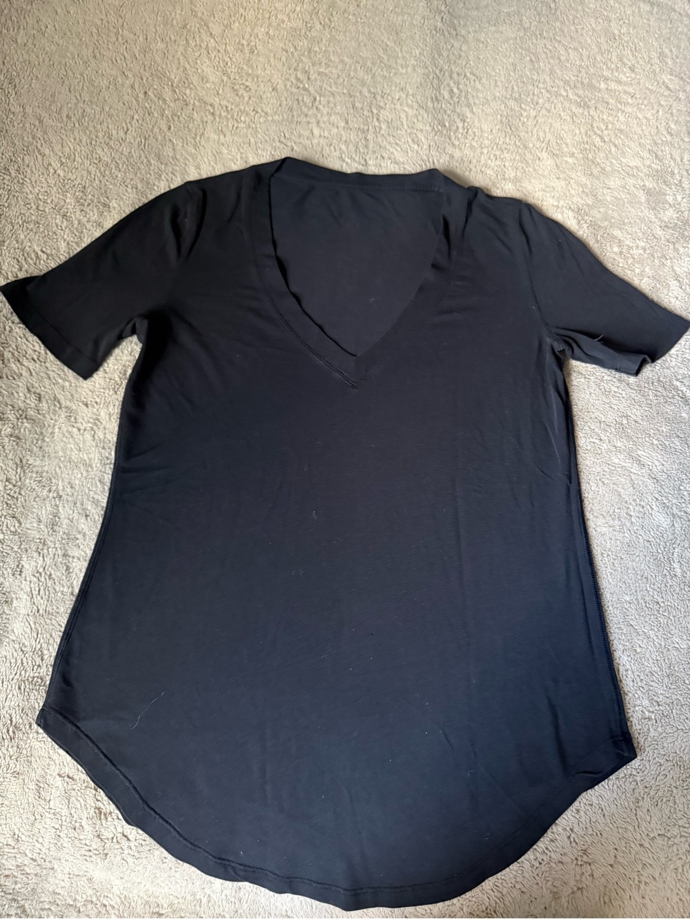lululemon athletica Black V-Neck Short Sleeve Tee